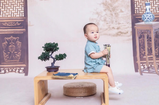 凉山宝宝反复发烧呕吐